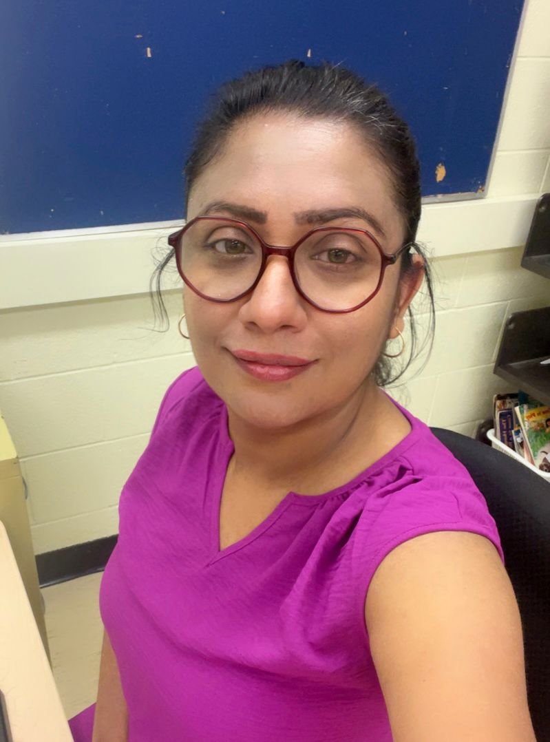 Hema, certified French teacher